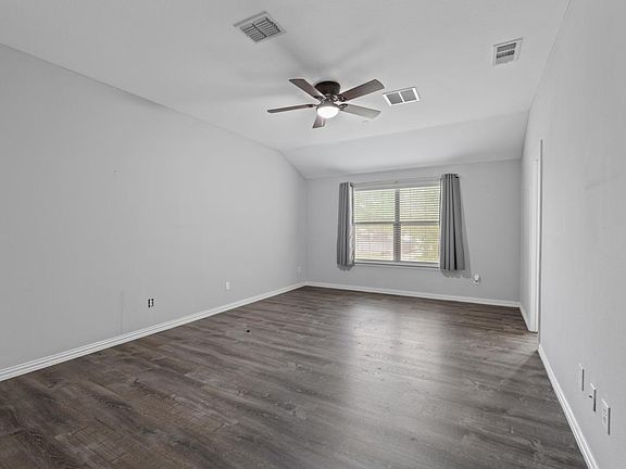 5th image of 3715 Bluesage Ln #3715