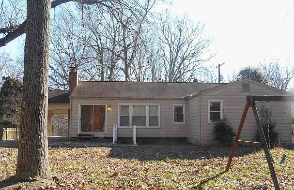2nd image of 13411 Queens Ln