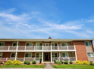 Francis Crossing Apartment Homes, Randolph, MA 02368