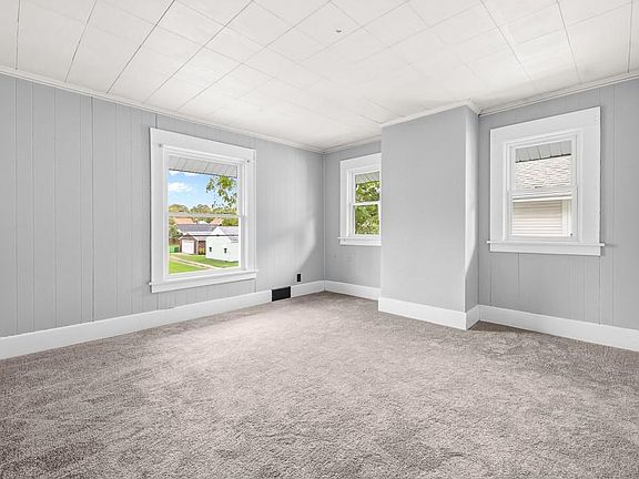5th image of 2408 S Linden Ave #2