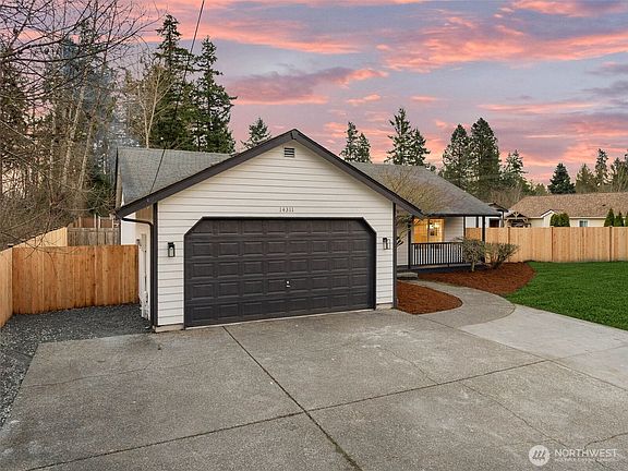 3rd image of 14311 94th Avenue E