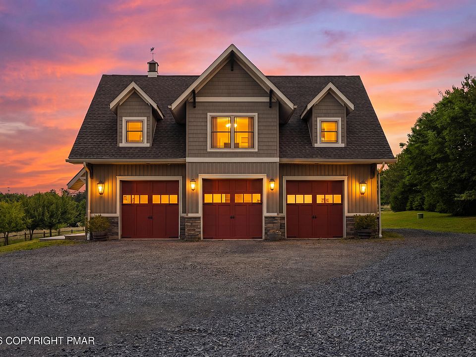 1st image of 2432 Rimrock Dr