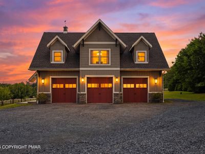 2432 Rimrock Dr, Stroudsburg, PA, 18360