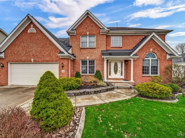 130 Siebert Rd, Lancaster, NY 14086