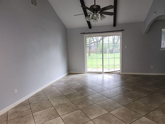 5th image of 7211 Log View Dr
