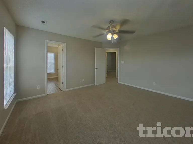 6207 Linda Vista Ln — Photo 7