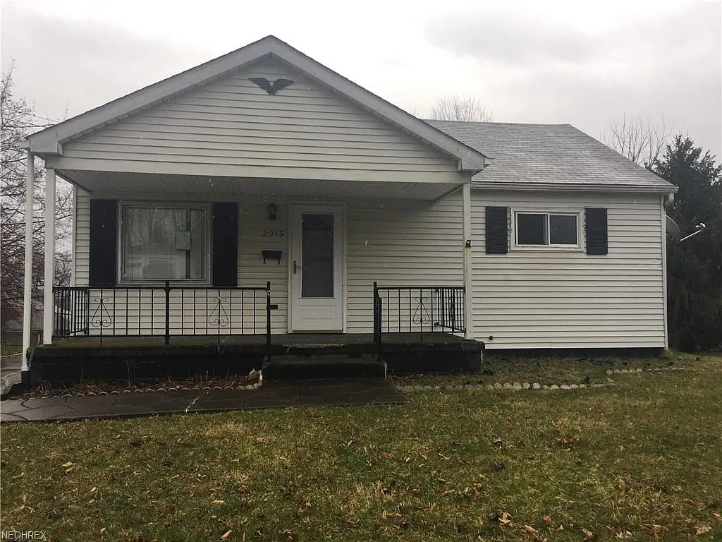 2915 Julian St photo 1