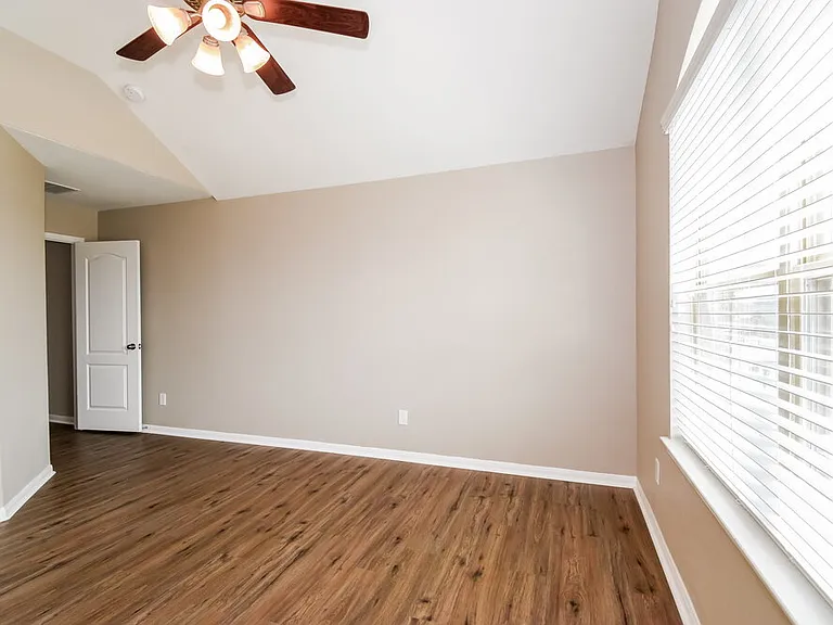 5115 Misty Ln — Photo 9