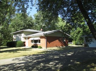 4323 Devon Ave, Lisle, IL 60532