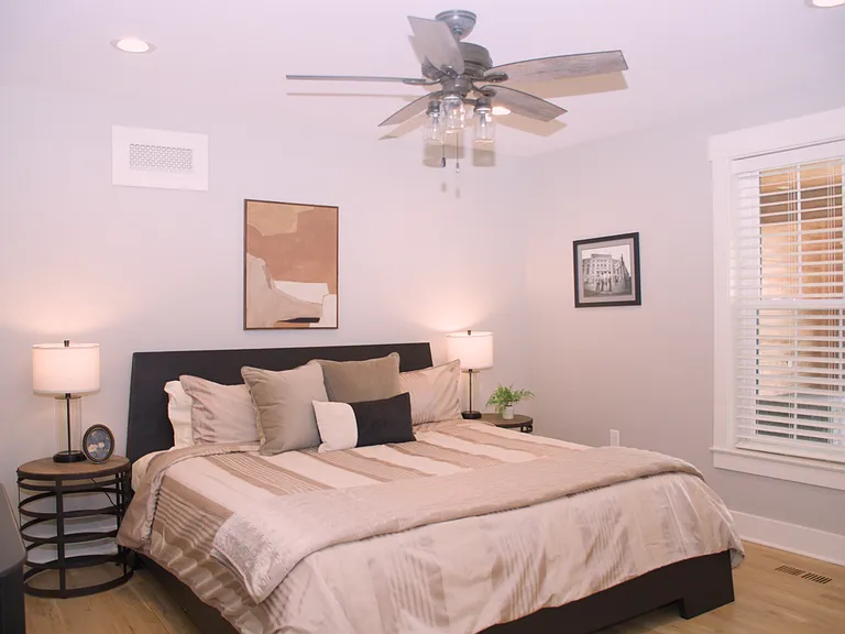331 Charleston Ave — Photo 16