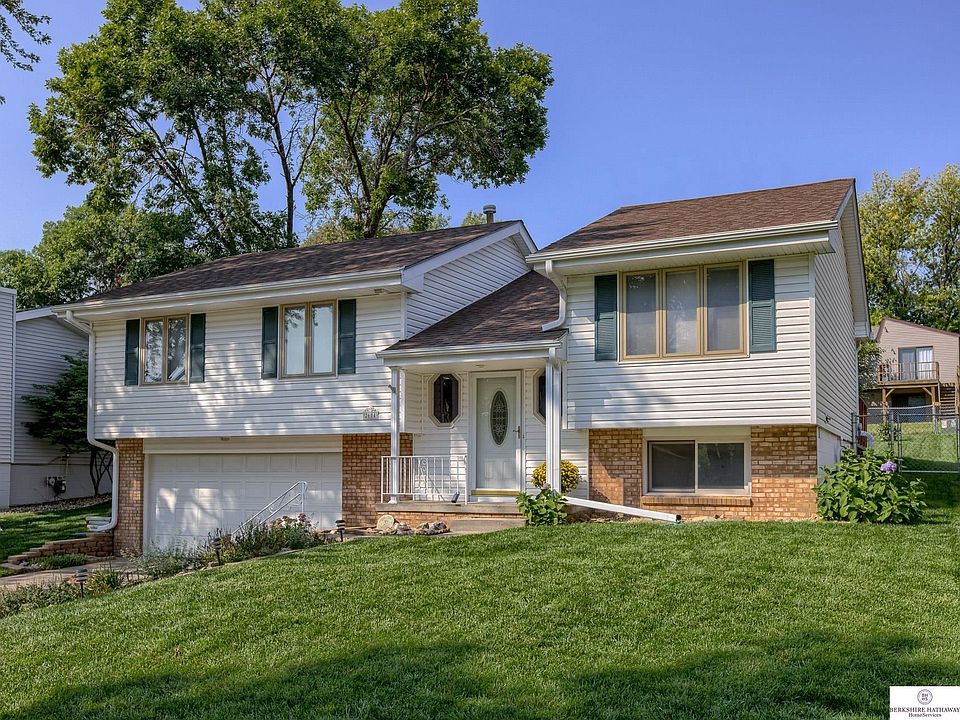 1st image of 2604 N 141st Ave