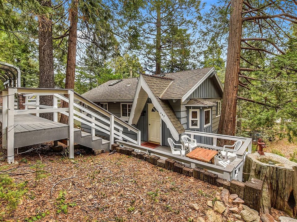 1st image of 443 Iris Dr