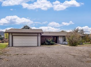 230 Surrey St, Carbondale, CO 81623