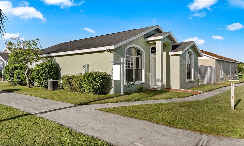 1st image of 2395 Harbor Town Dr