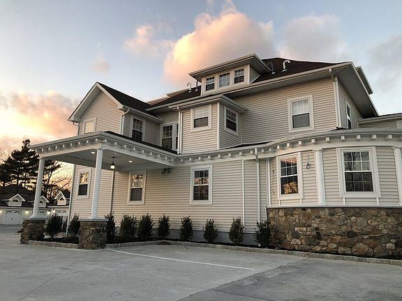 2nd image of 314 S Ocean Ave #1C