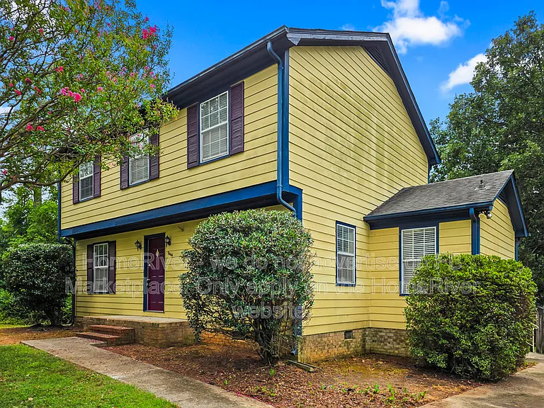 9444 Stately Oak Ln — Photo 2