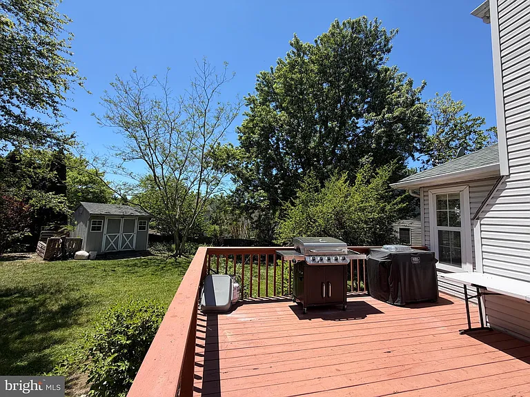 407 Tamarack Cir — Photo 45