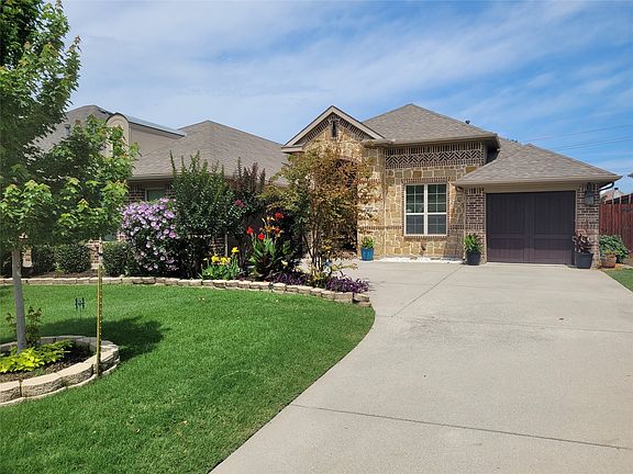 3rd image of 1909 Maggis Meadow Ln