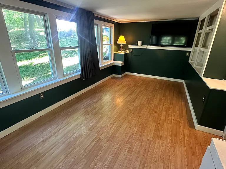 22 Lakeview St #B — Photo 10