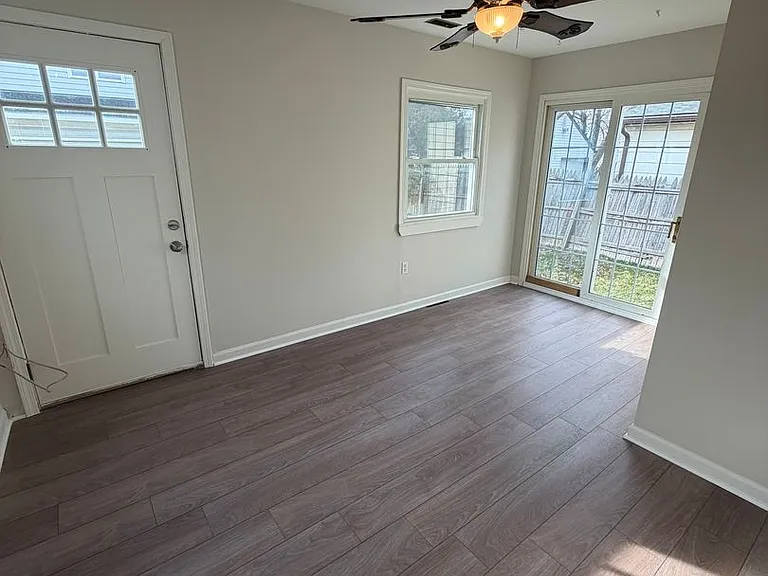 27869 Tighe St — Photo 11