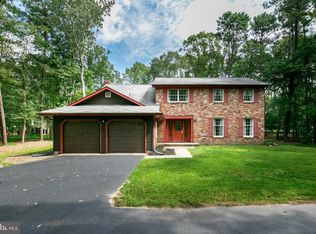 6 Red Oak Dr, Tabernacle, NJ 08088