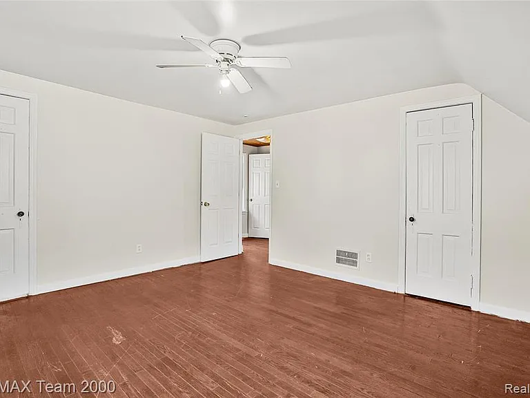 2607 Weithoff Ct — Photo 12