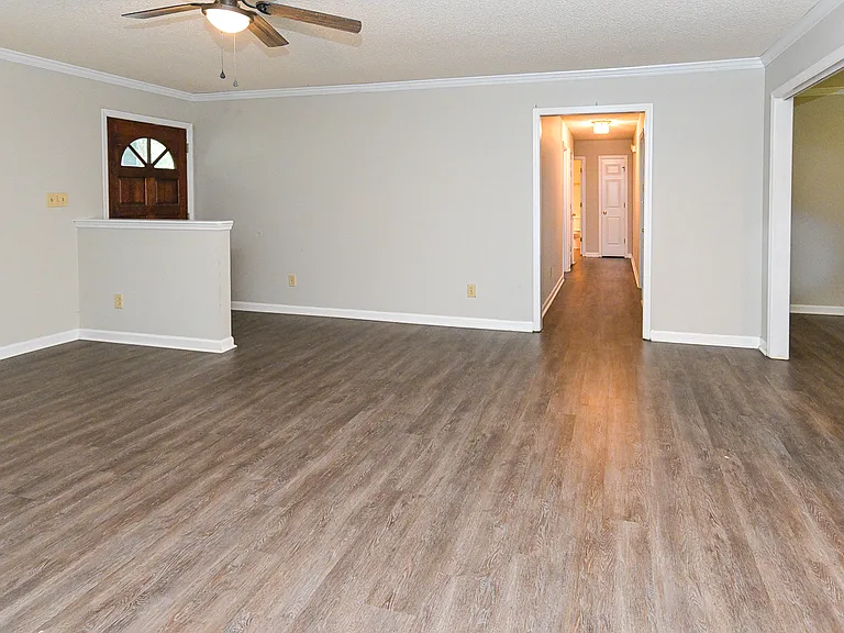 157 Greenwood Dr — Photo 7
