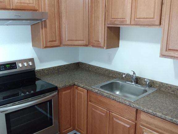 4th image of 257 Avenue 2 #&-4