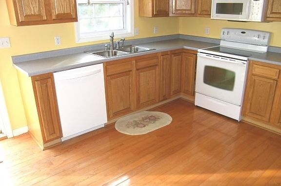 LOOK 4OAK HDWD FLOORS