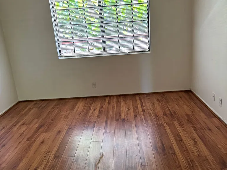 941 W Carson St #209 — Photo 14