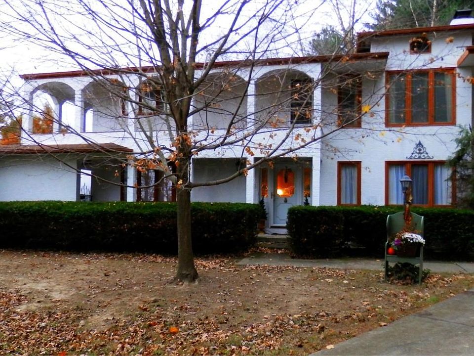 1st image of 3901 Hope Dr NW