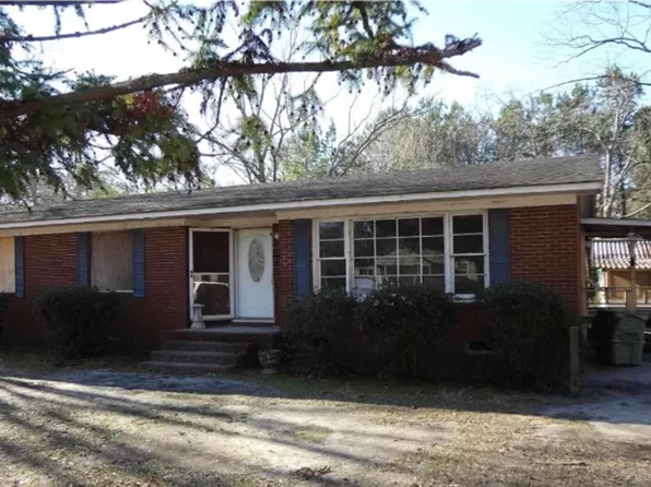 12 E Sassafras St., Andrews, SC 29510