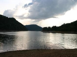 106 Walnut Bend Dr, Whitesburg, TN 37891
