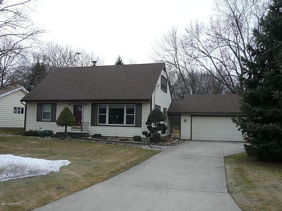 3rd image of 474 Kenton St SE