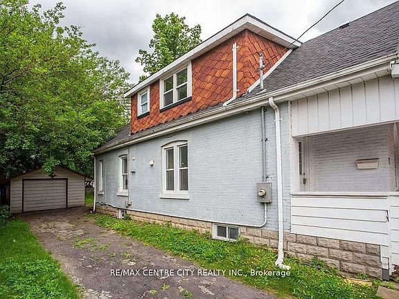 4th image of 66 Adelaide St S
