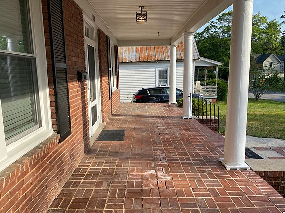 4th image of 211 Shuler St