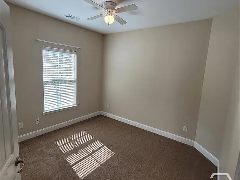 125 Jacobs Cir — Photo 17