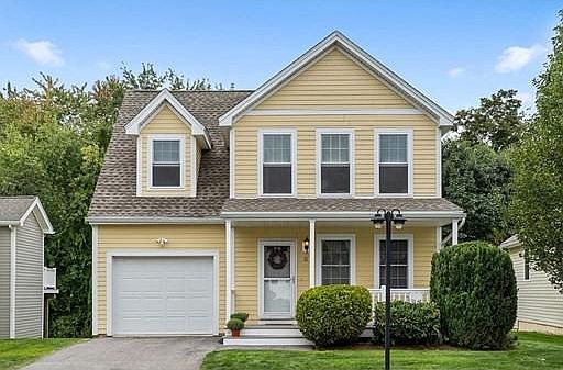 2nd image of 11 Denworth Bell Cir #11