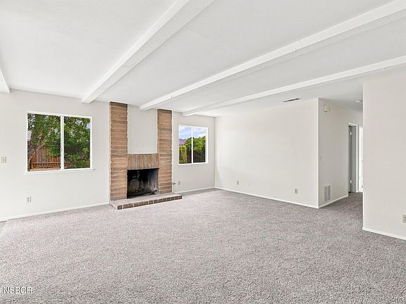 5th image of 477 Highland Dr