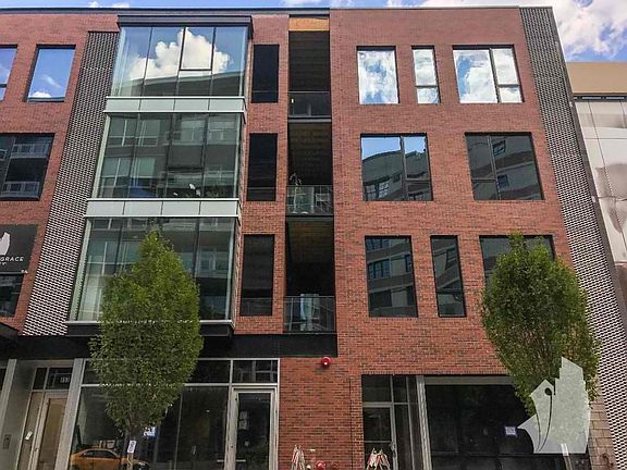 2nd image of 847 N Larrabee St #3RJJ