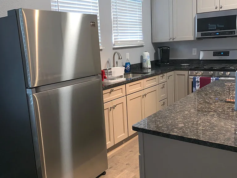 3642 Fairmont Dr — Photo 5
