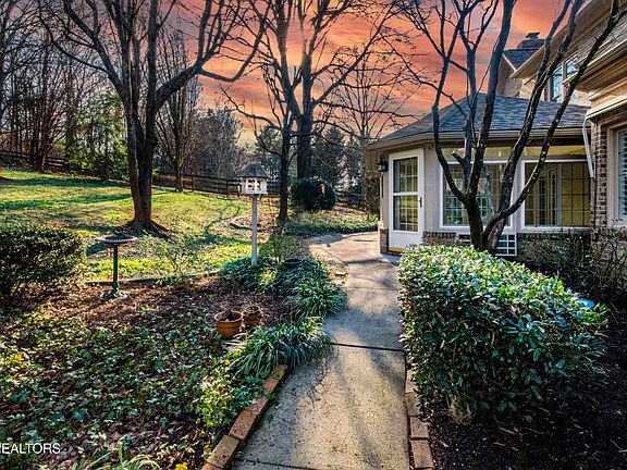 2nd image of 12537 Camdenbridge Dr