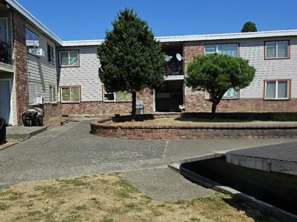 Sunset Apartments, 780 NW Joy Ave #332-01, Portland, OR 97229