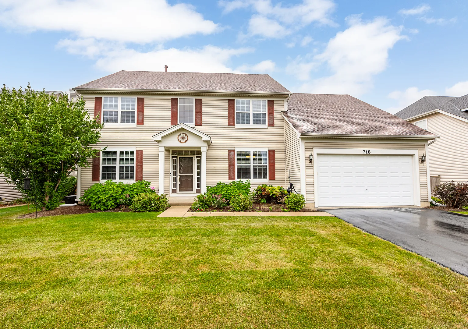 4 bed, 2.5 bath, 2837 sqft, $3,300 — Photo 1