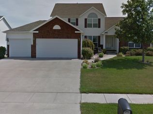 5645 Woodbridge Crst, Marion, IA 52302