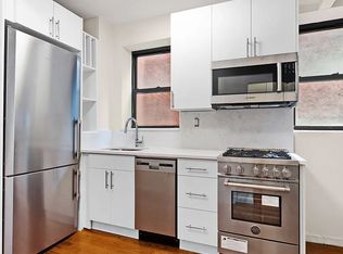 226 E 25th St APT 3A, New York, NY 10010