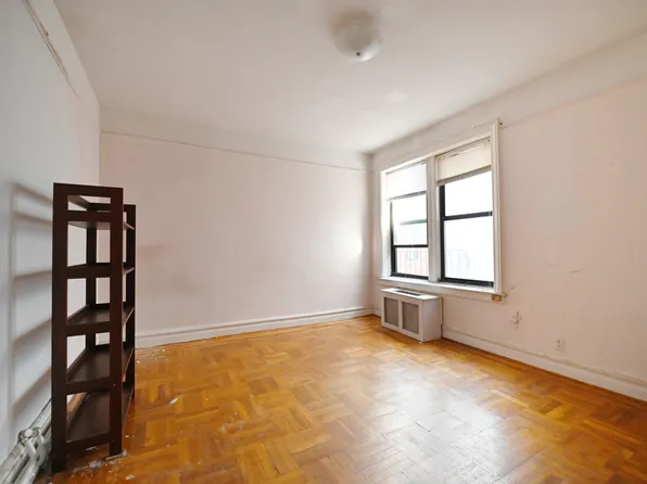 2950 Ocean Avenue image 1 of 12