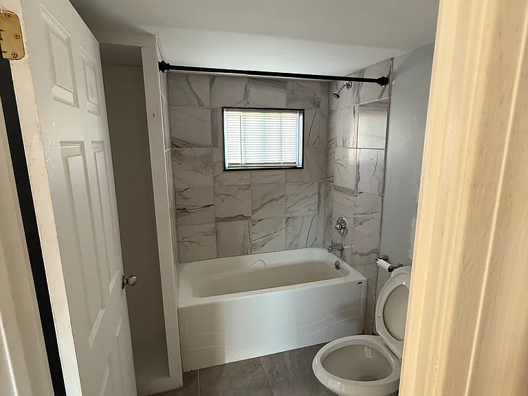 51 Laverack Ave #U — Photo 8