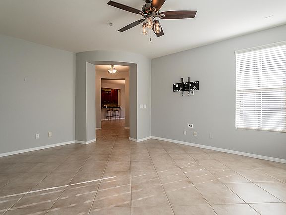 4th image of 3921 E Melinda Dr
