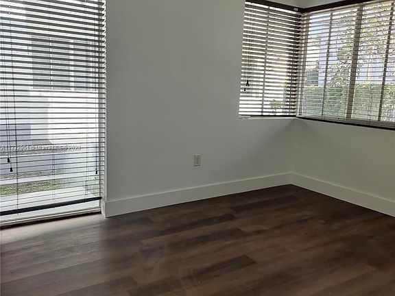 4th image of 551 Michigan Ave APT 115